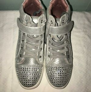 Women silver sneakers